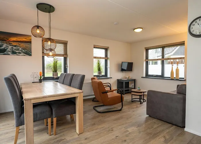 On Texel With Stunning Views Feriehus